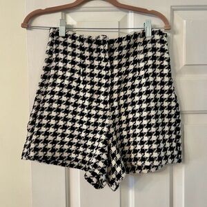 Zara Black White Houndstooth Tweed Shorts High Waisted Size M